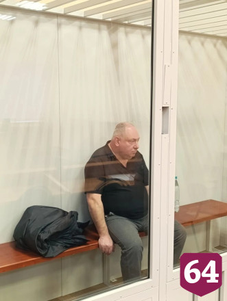 Главврача саратовской больницы обвиняют во взятке от завотделением